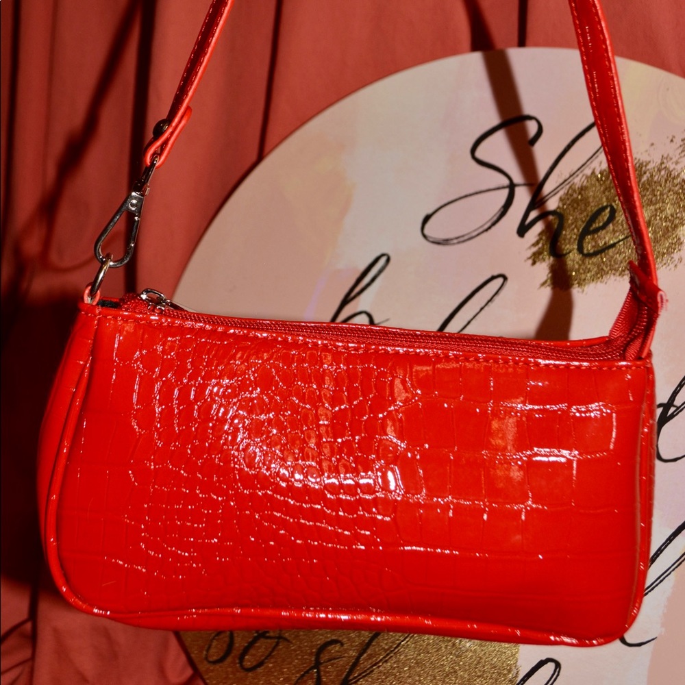 Red Purse - Picture 7 of 12